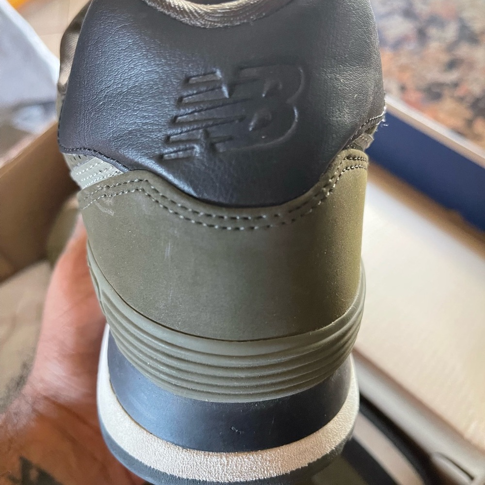 New Balance 574 - Picture 3 of 4